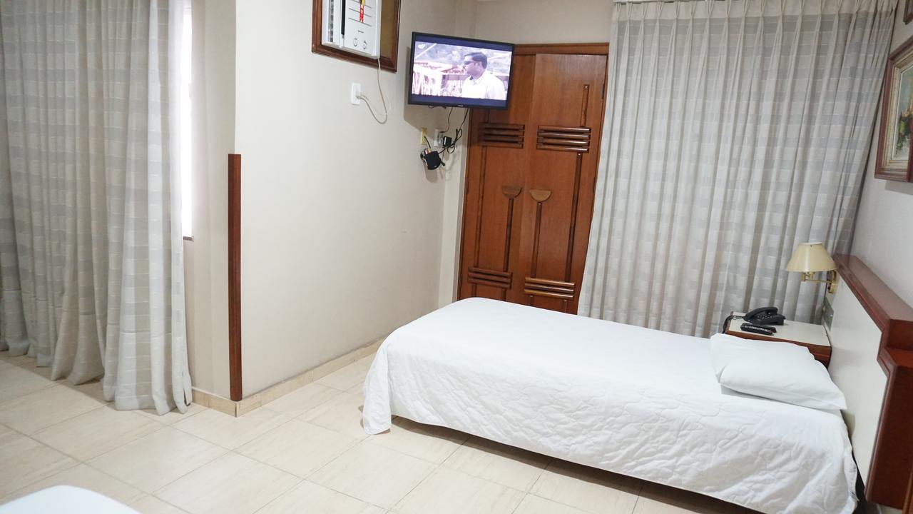 Hotel Gramado De Campos กัมโปส โดส กอยตากาเซส ภายนอก รูปภาพ